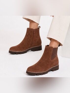 VIONIC BRIGHTON ANKLE BOOTS Brown Suede Size 7 New